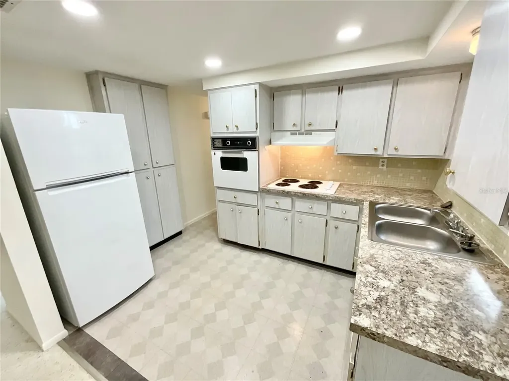 4810 Flora Avenue Holiday FL 34690