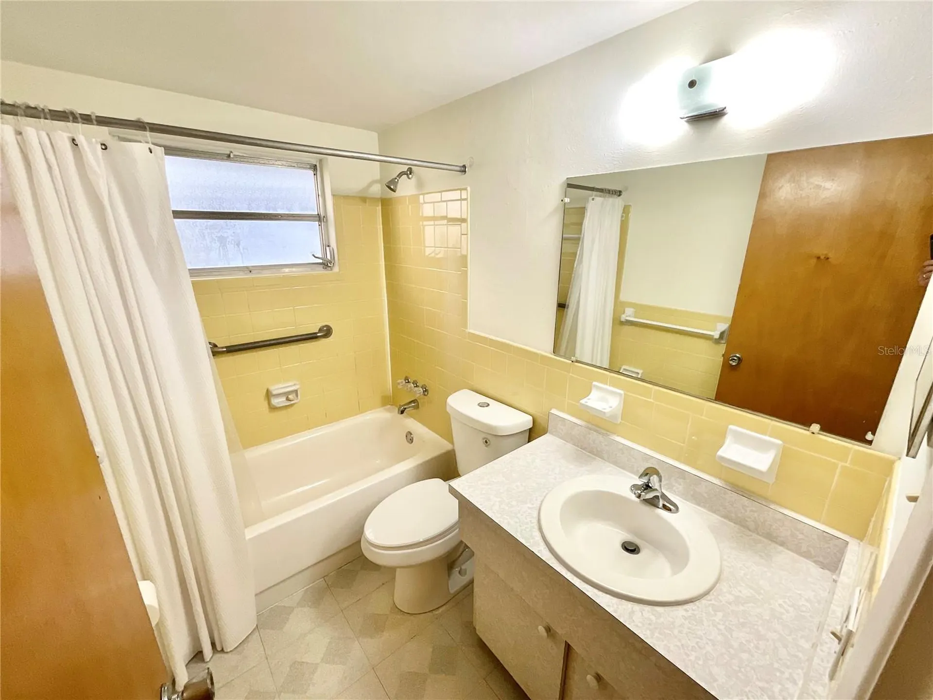 4810 Flora Avenue Holiday FL 34690