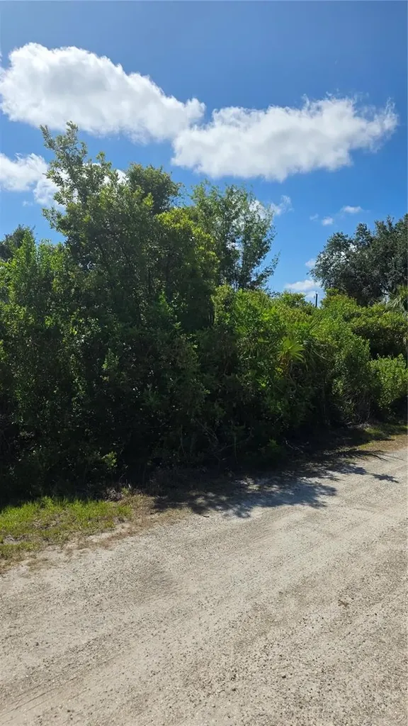 2094 Middle Terrace Punta Gorda FL 33983
