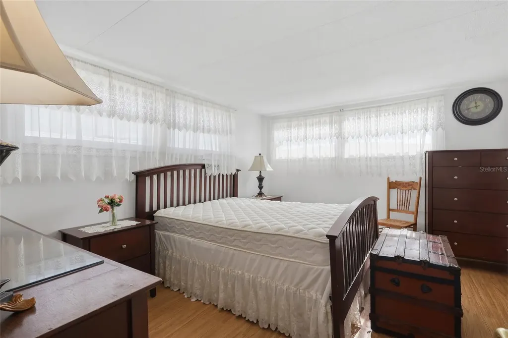 5246 Amanda Street Zephyrhills FL 33542