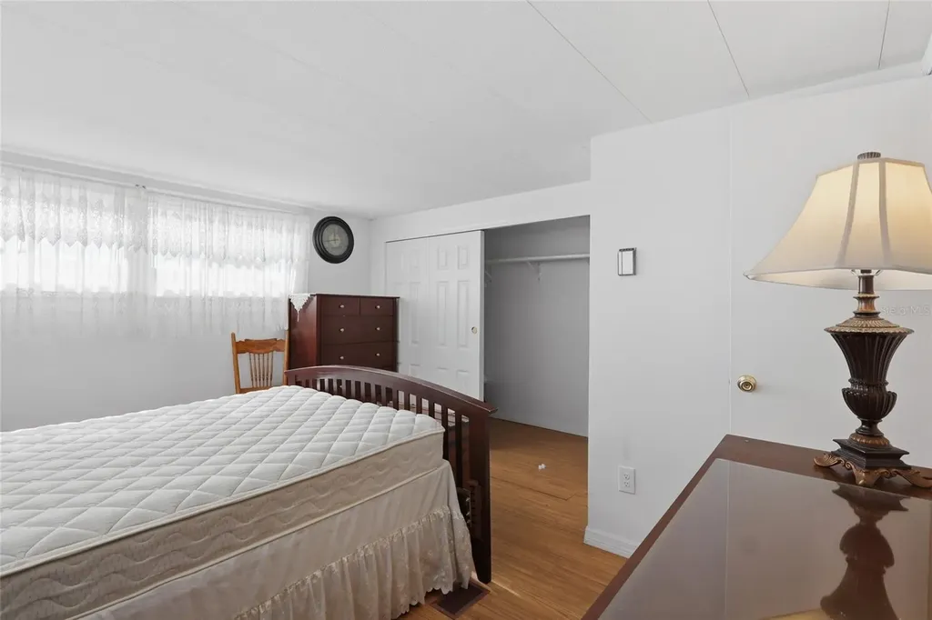 5246 Amanda Street Zephyrhills FL 33542