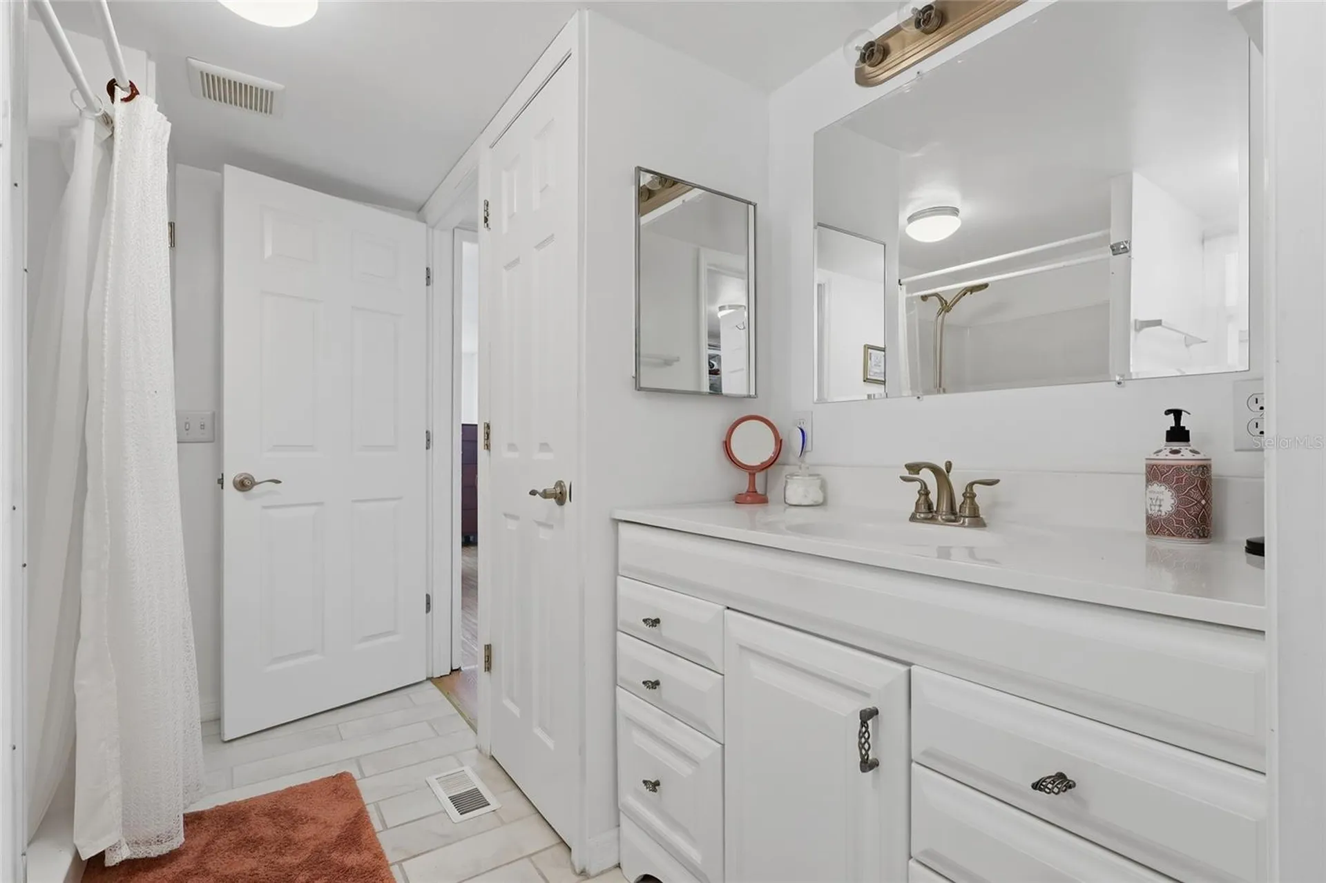 5246 Amanda Street Zephyrhills FL 33542