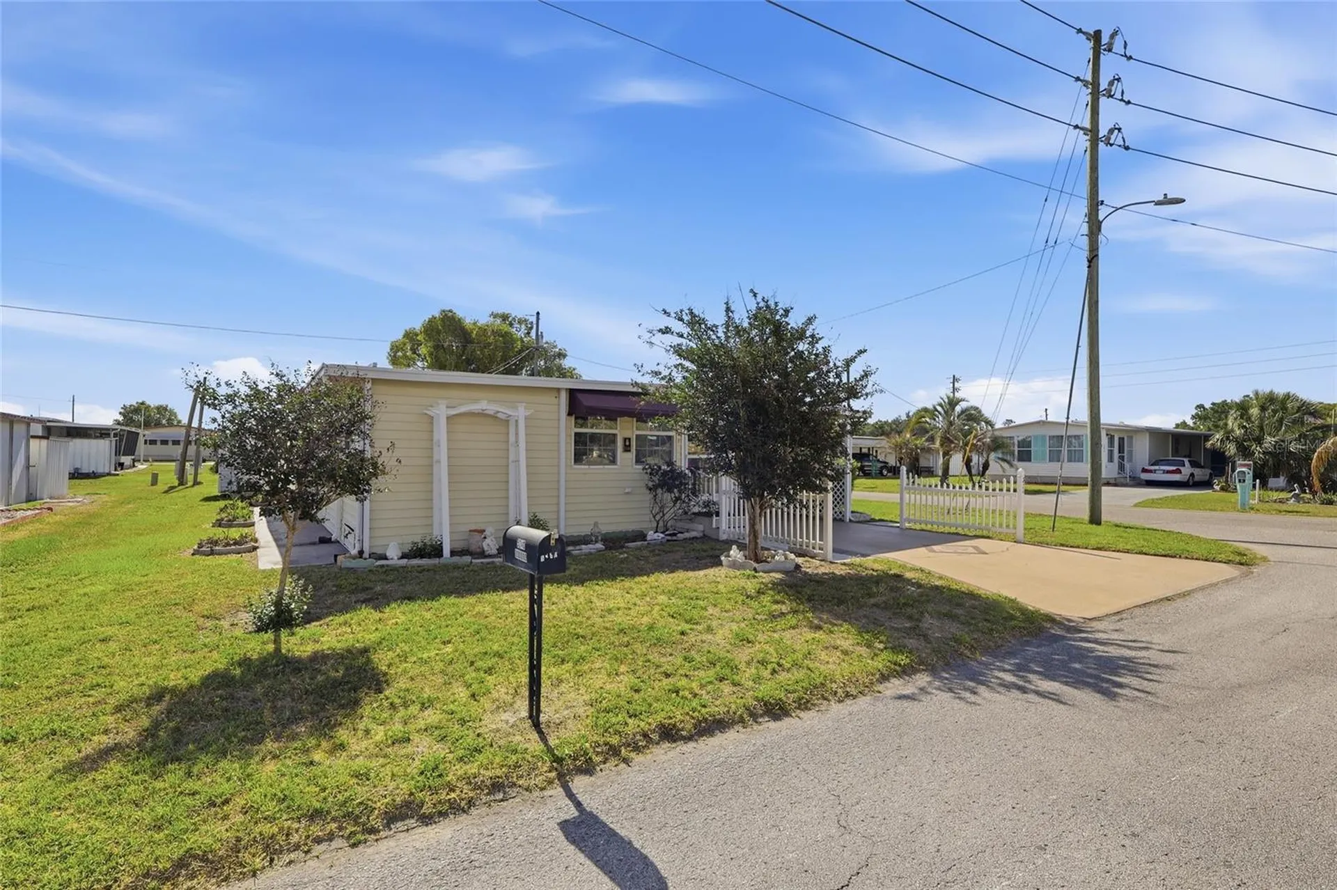5246 Amanda Street Zephyrhills FL 33542