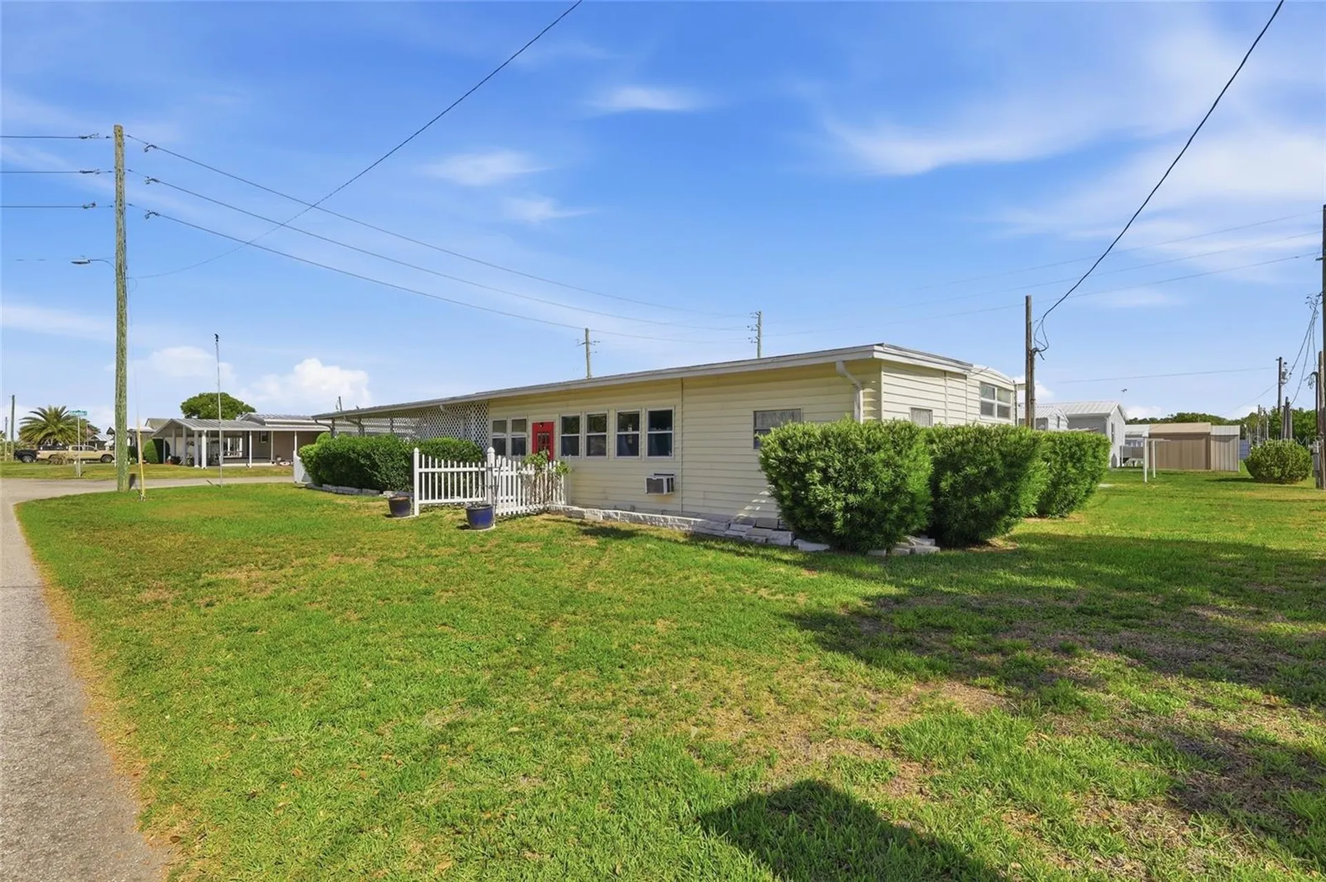 5246 Amanda Street Zephyrhills FL 33542