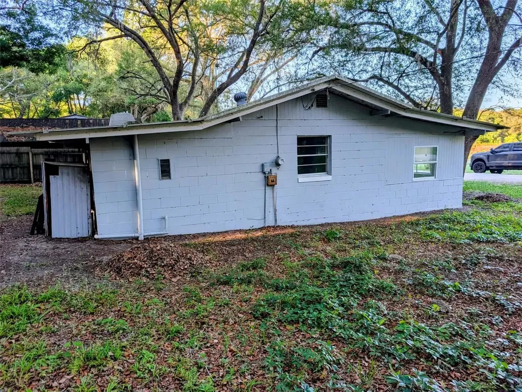 17247 SE 284th Terrace Umatilla FL 32784