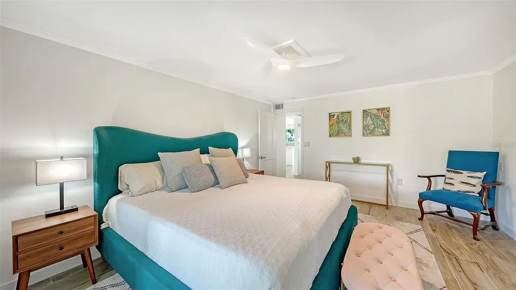 925 Spanish Drive N Longboat Key FL 34228