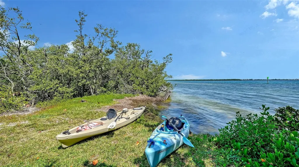 925 Spanish Drive N Longboat Key FL 34228