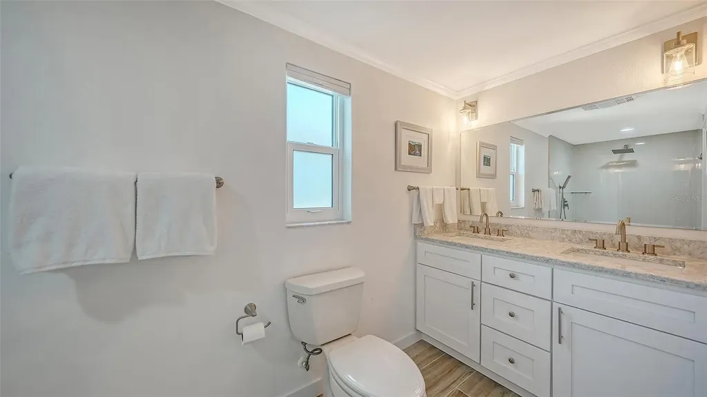 925 Spanish Drive N Longboat Key FL 34228