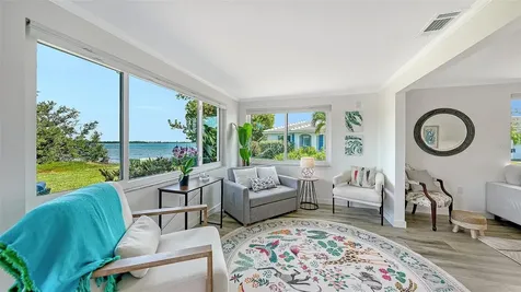 925 Spanish Drive N Longboat Key FL 34228