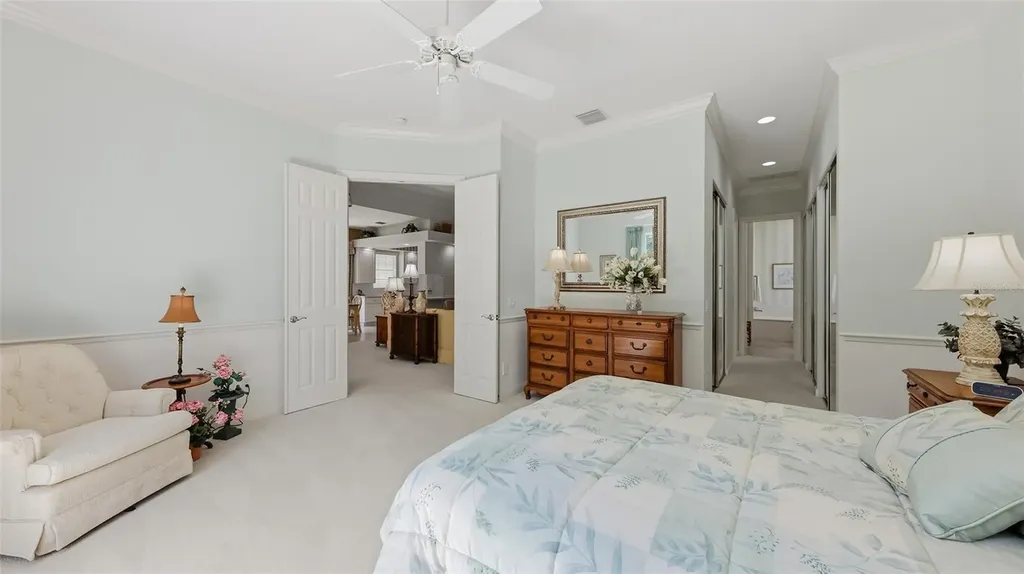 8080 Cardena Lane Sarasota FL 34238