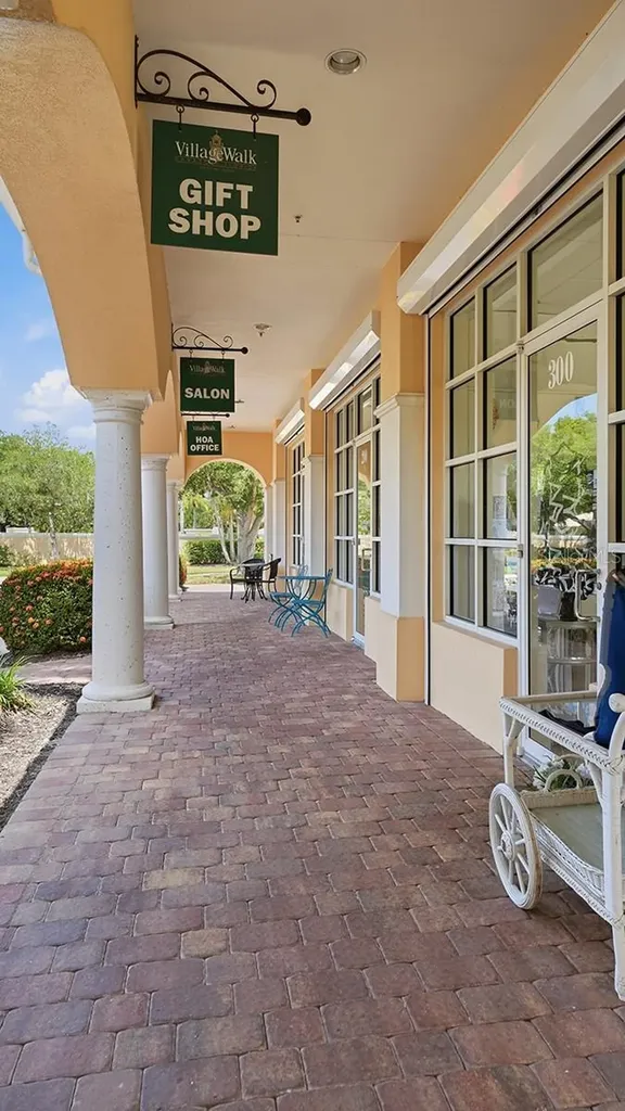 8080 Cardena Lane Sarasota FL 34238