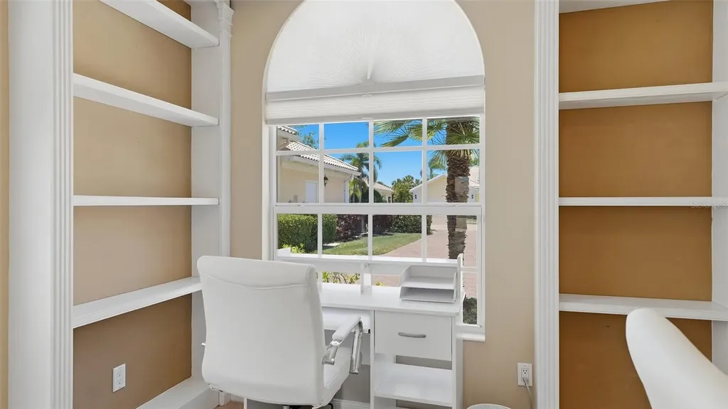 8080 Cardena Lane Sarasota FL 34238