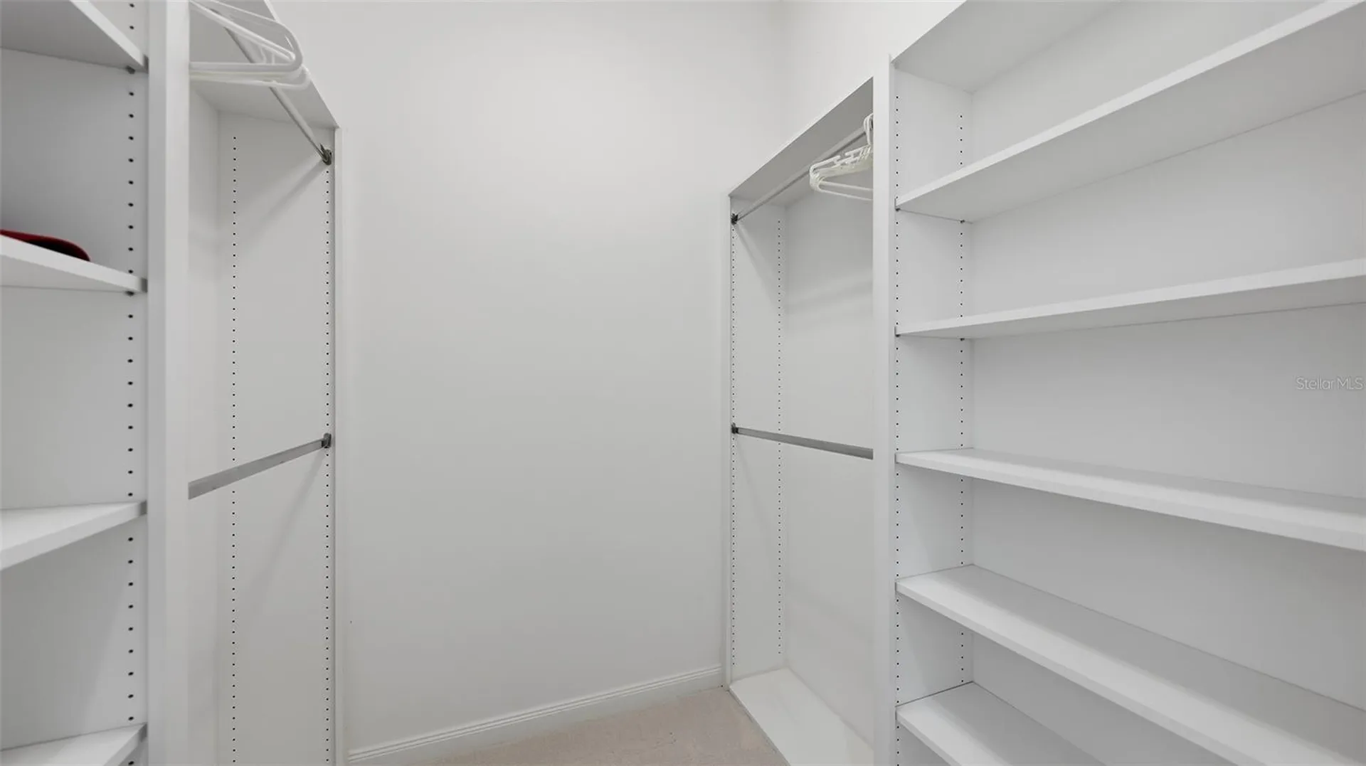 8080 Cardena Lane Sarasota FL 34238
