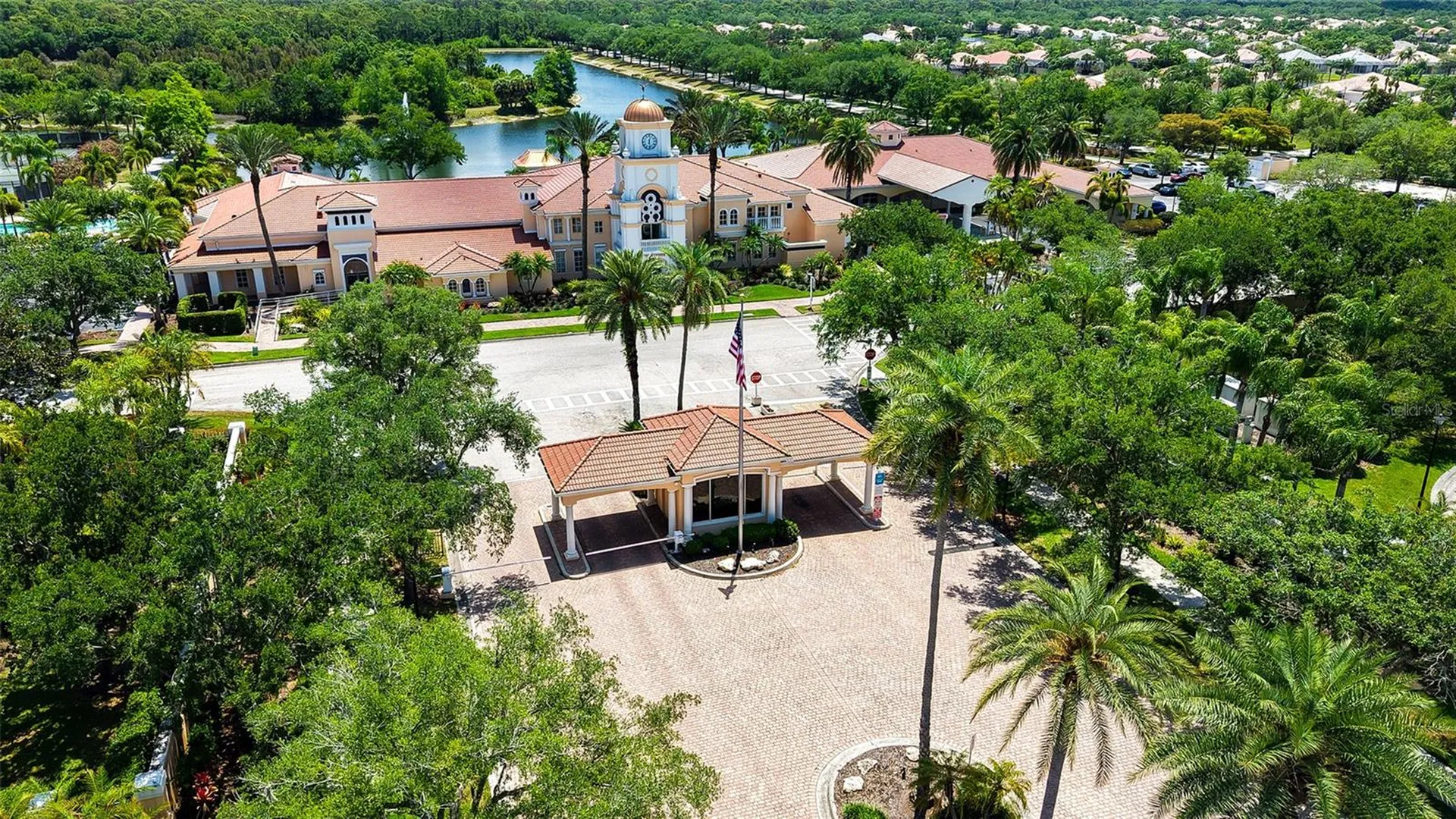 8080 Cardena Lane Sarasota FL 34238