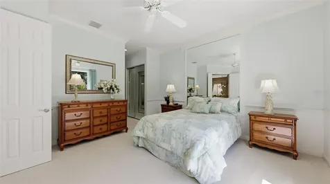 8080 Cardena Lane Sarasota FL 34238
