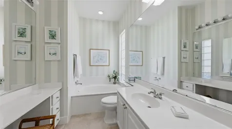 8080 Cardena Lane Sarasota FL 34238