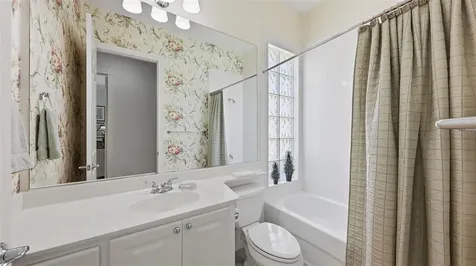 8080 Cardena Lane Sarasota FL 34238