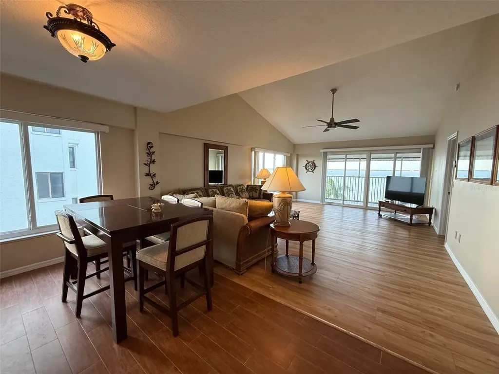 1477 Park Beach Circle Punta Gorda FL 33950
