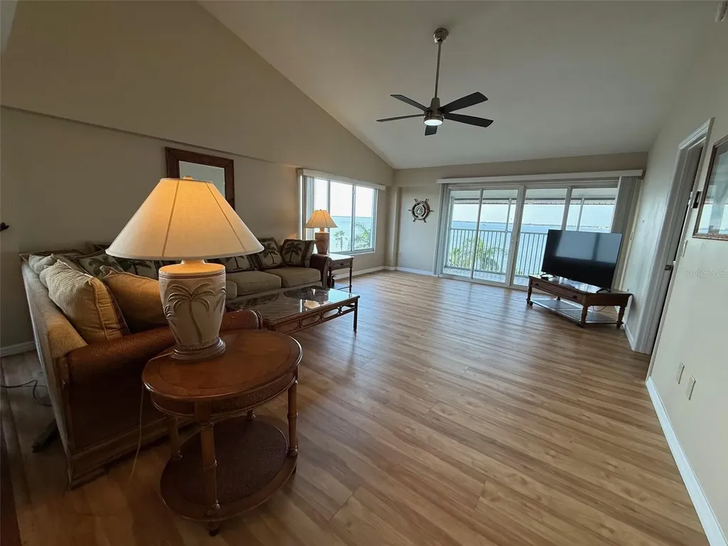 1477 Park Beach Circle Punta Gorda FL 33950