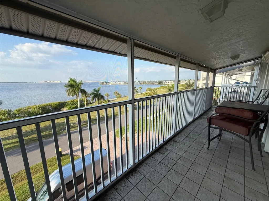 1477 Park Beach Circle Punta Gorda FL 33950