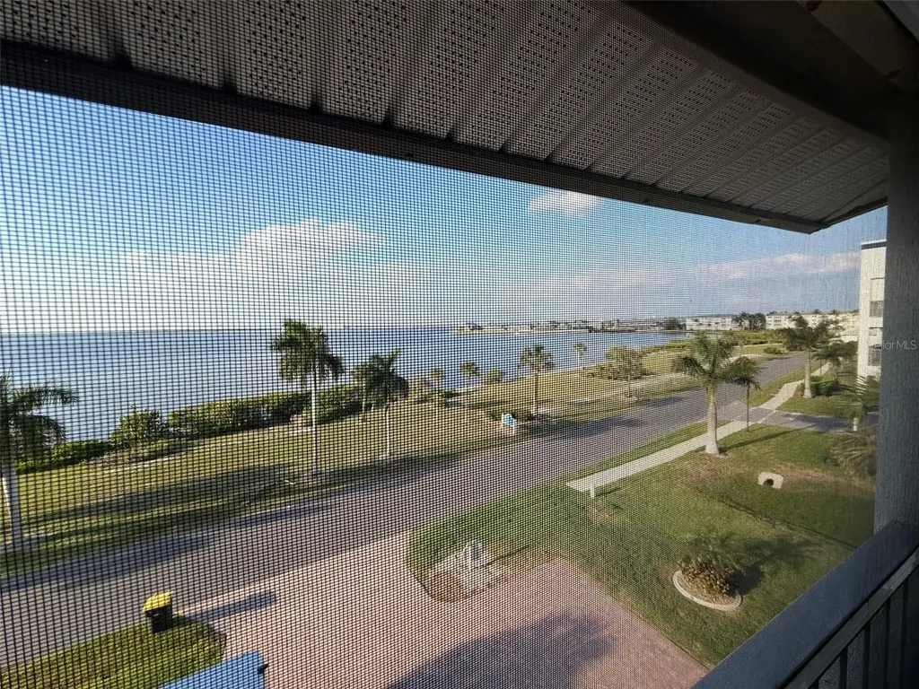1477 Park Beach Circle Punta Gorda FL 33950