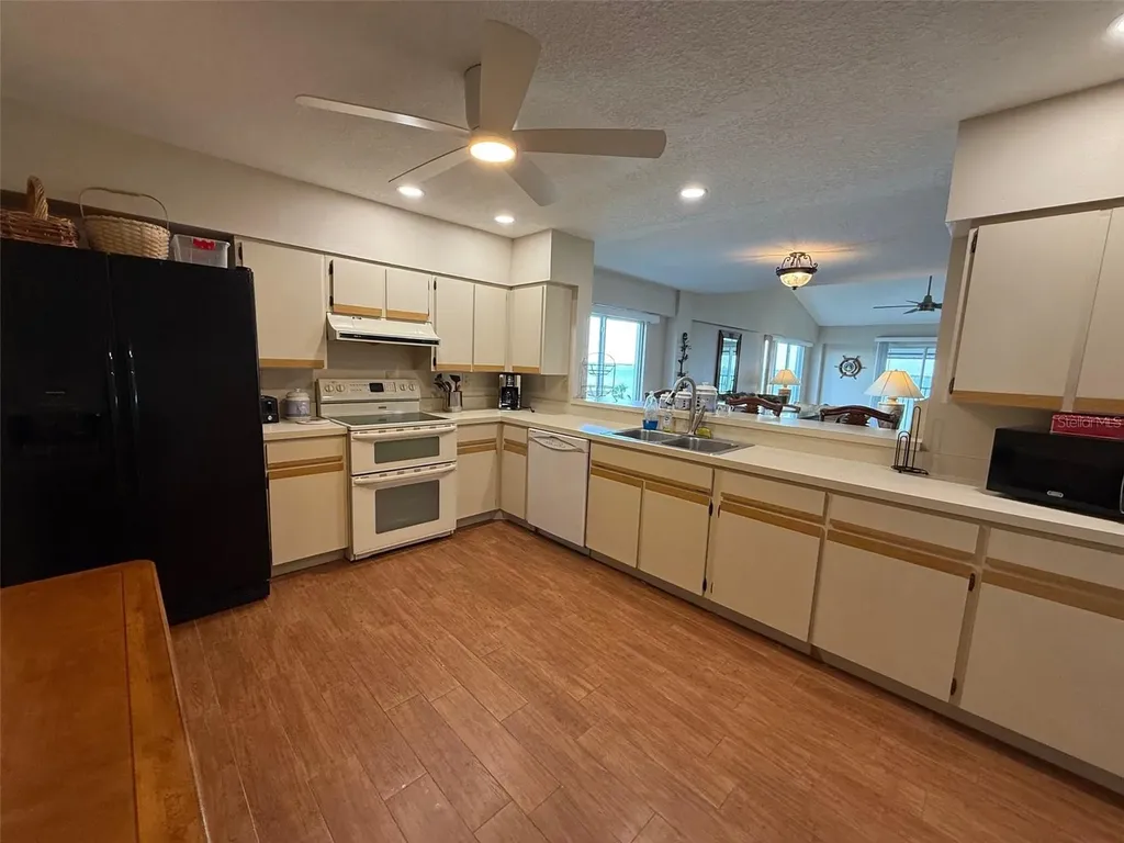 1477 Park Beach Circle Punta Gorda FL 33950