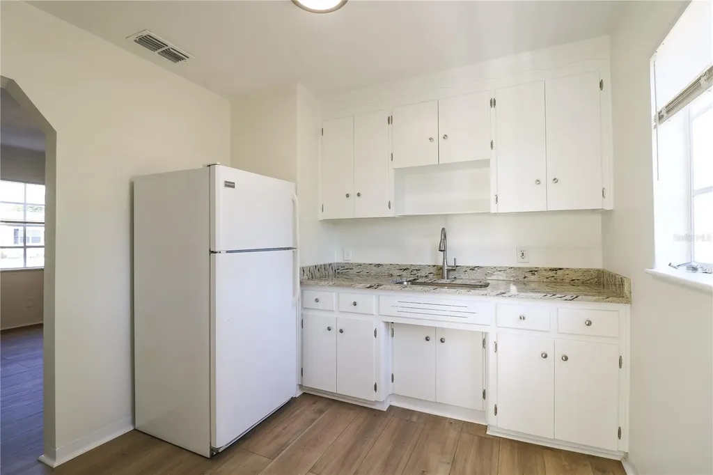 4719 21st Avenue N St Petersburg FL 33713