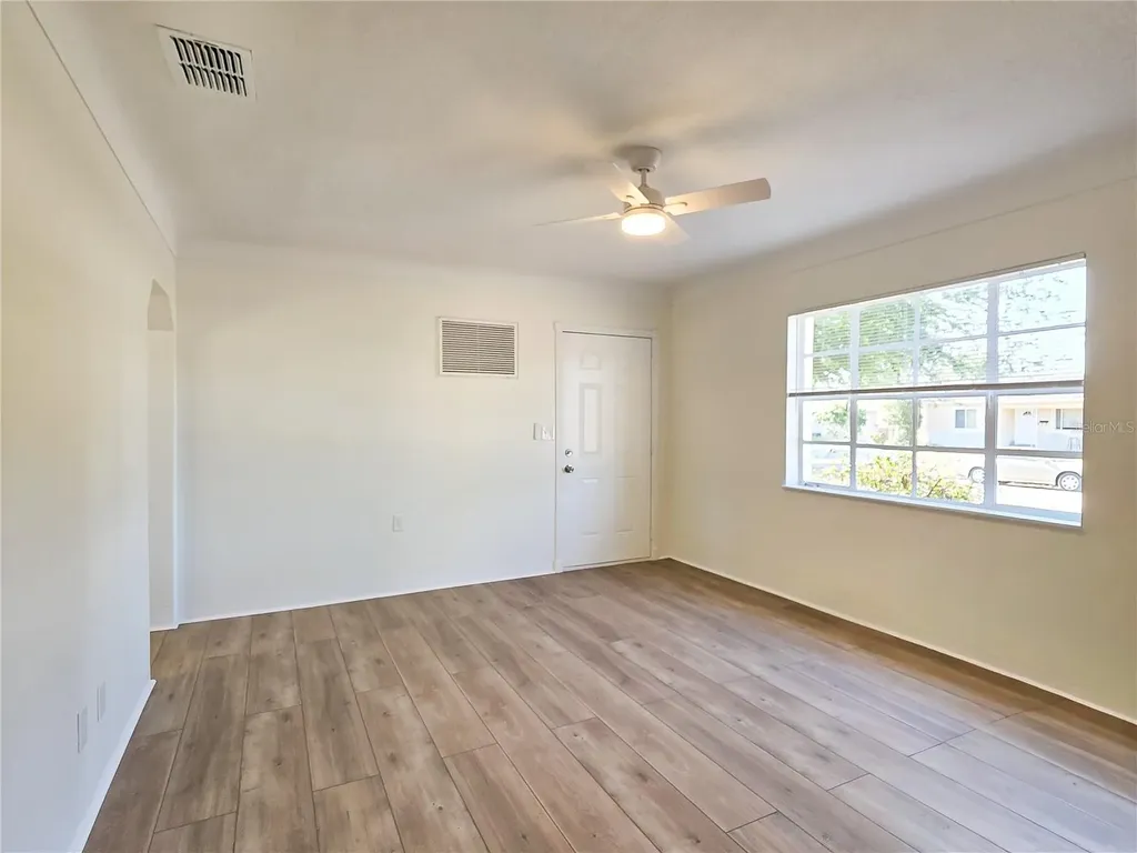 4719 21st Avenue N St Petersburg FL 33713