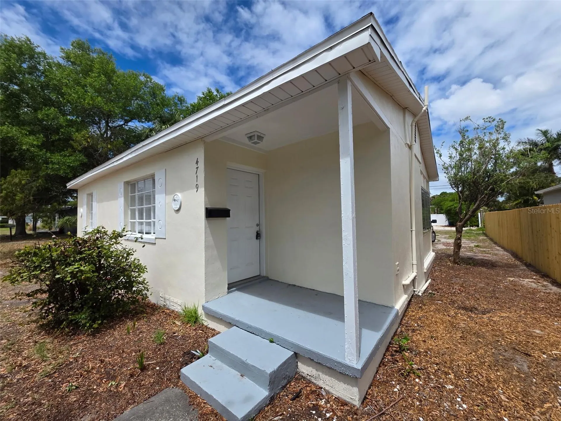 4719 21st Avenue N St Petersburg FL 33713