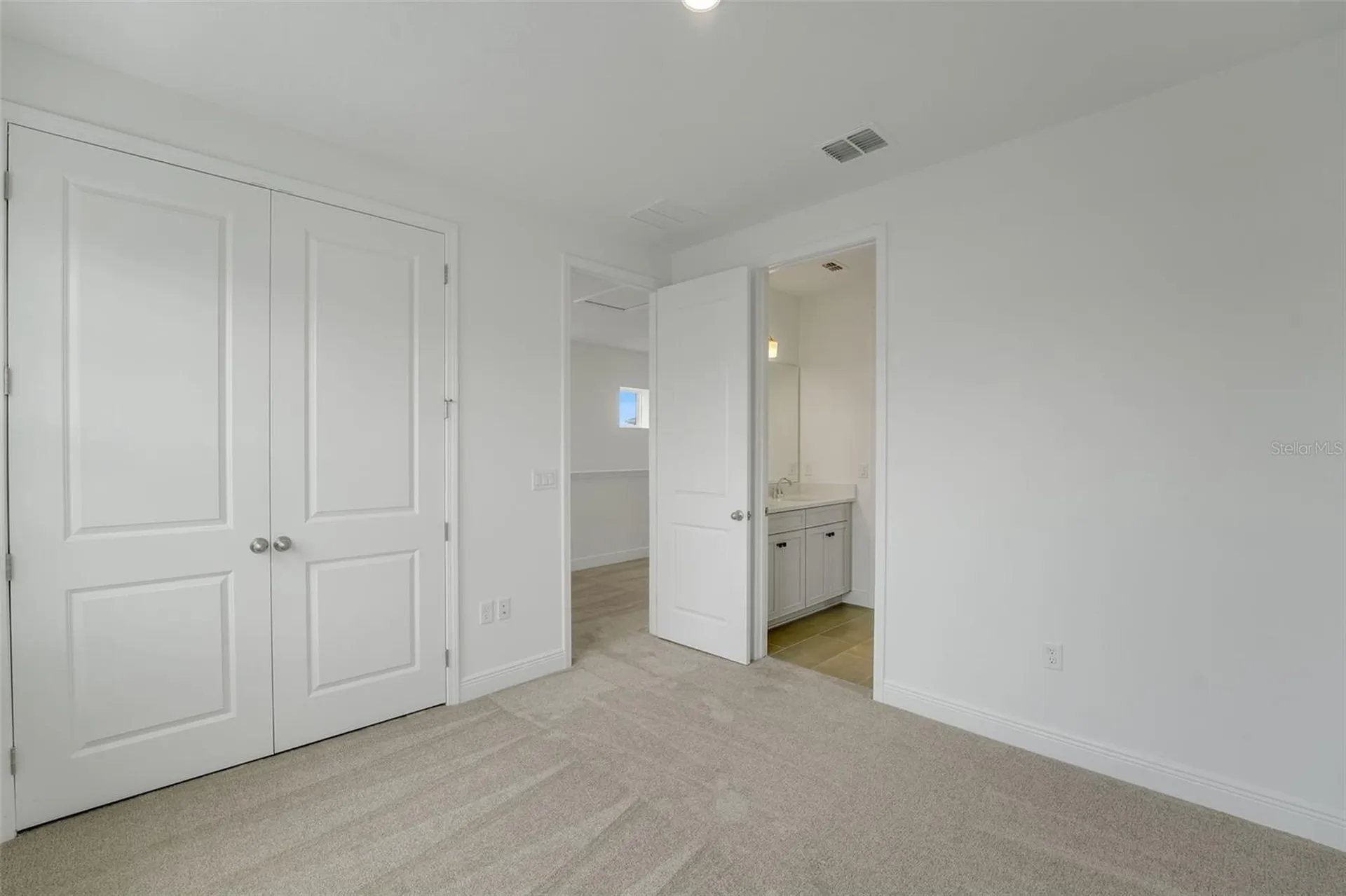 9853 Peebles Street Orlando FL 32827