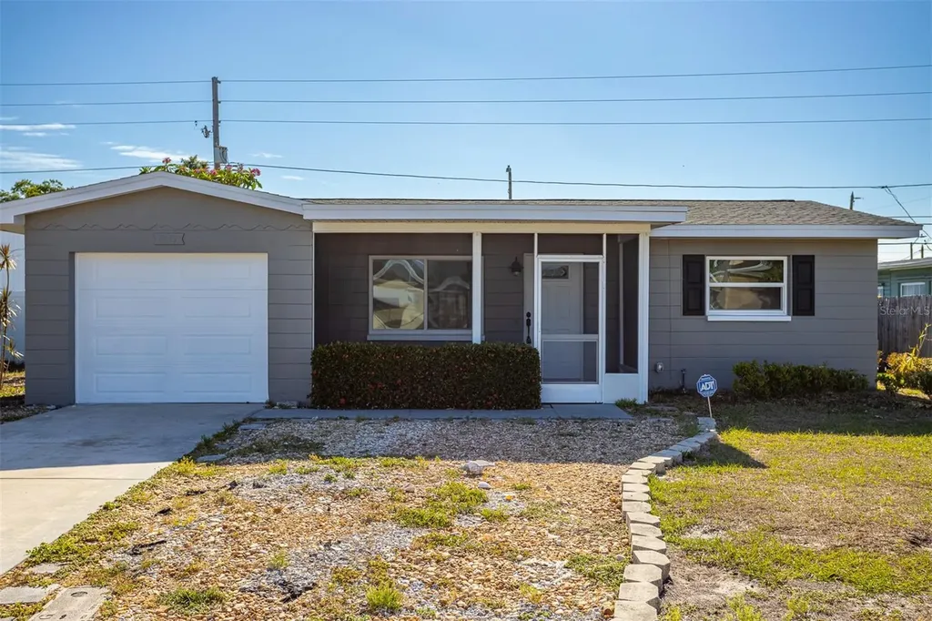 9317 Crestview Street Seminole FL 33772
