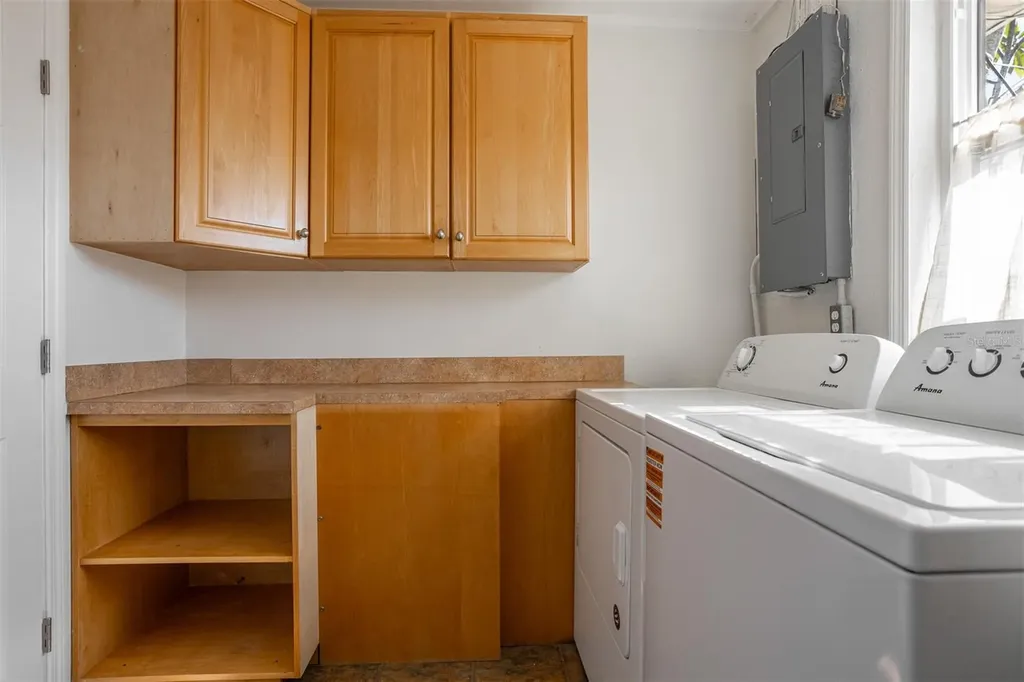 9317 Crestview Street Seminole FL 33772