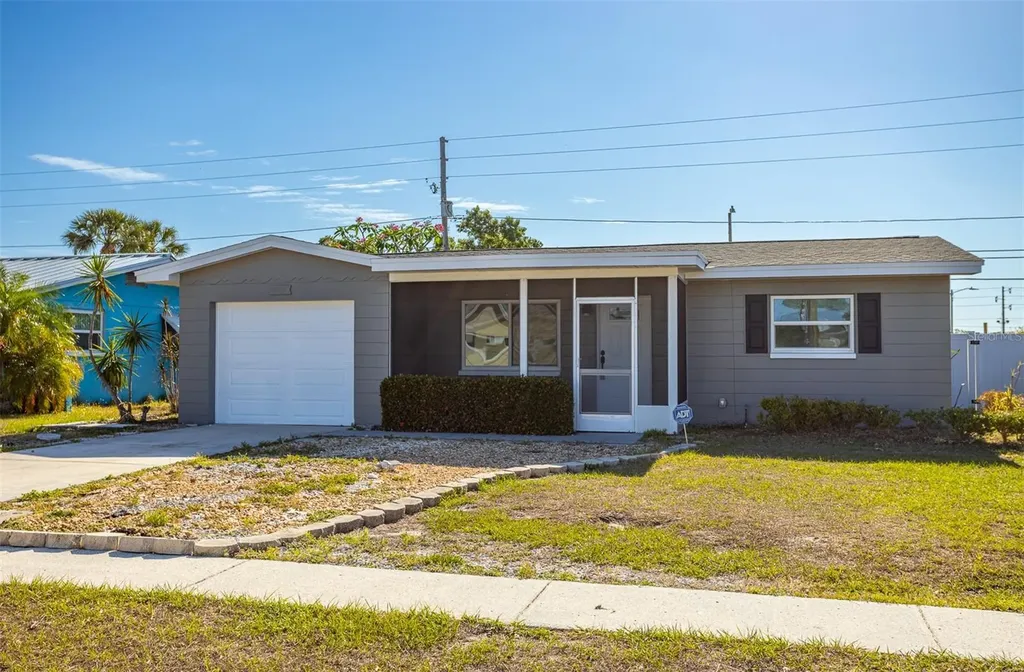 9317 Crestview Street Seminole FL 33772