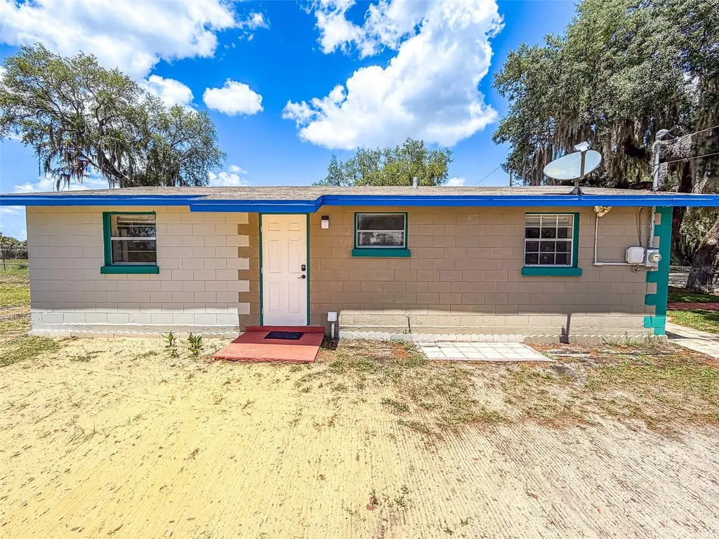 225 W Northside Drive Lake Wales FL 33853