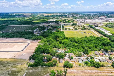 225 W Northside Drive Lake Wales FL 33853
