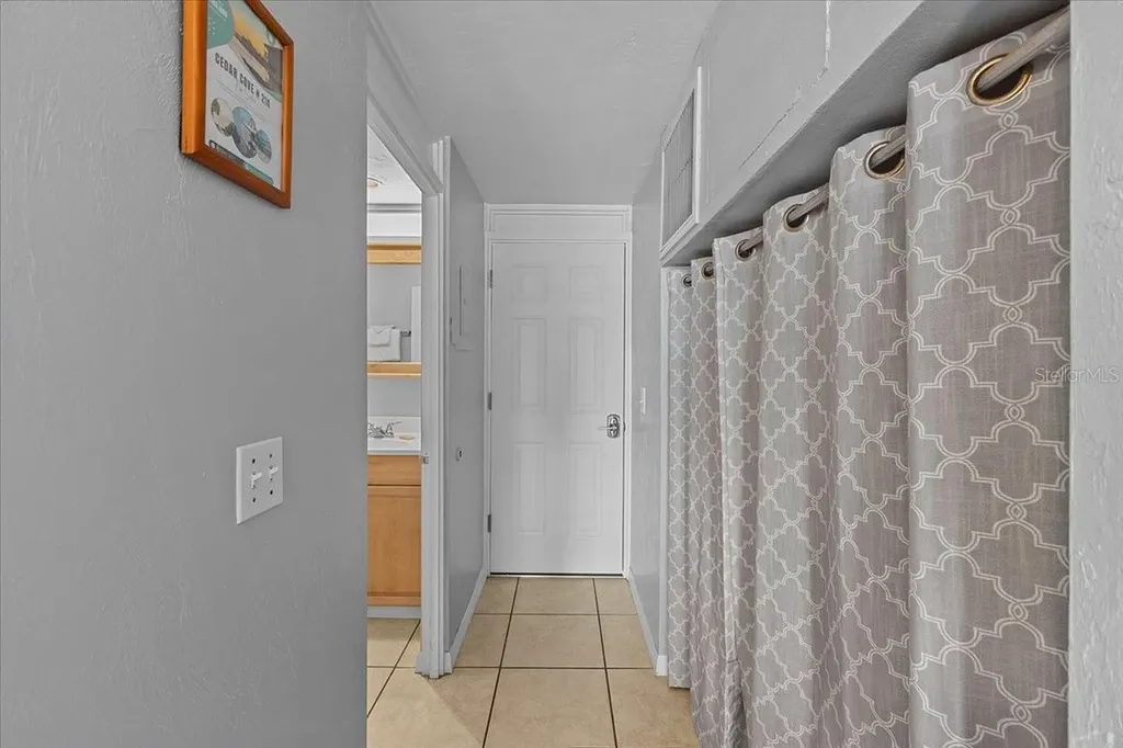 82 2nd Street Cedar Key FL 32625