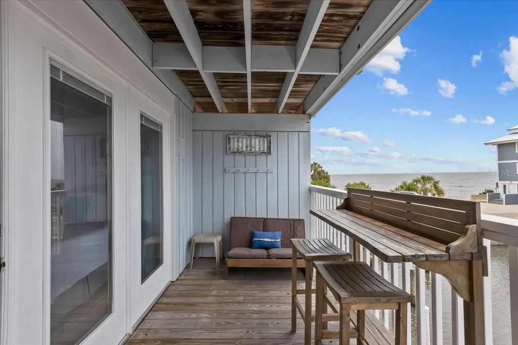 82 2nd Street Cedar Key FL 32625
