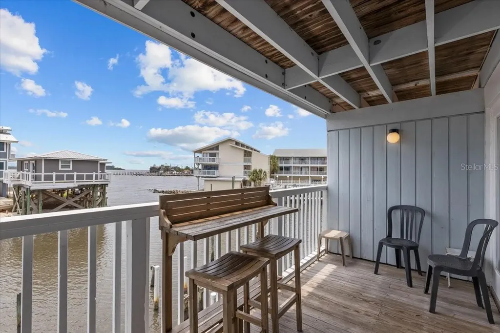 82 2nd Street Cedar Key FL 32625