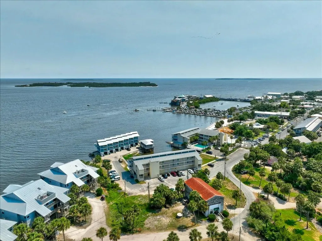 82 2nd Street Cedar Key FL 32625