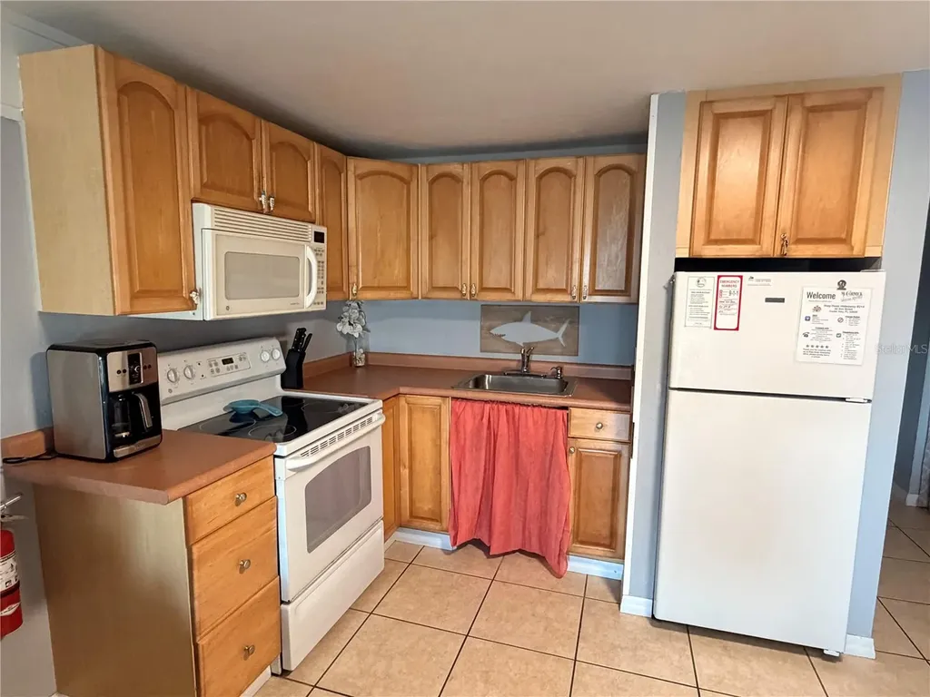82 2nd Street Cedar Key FL 32625