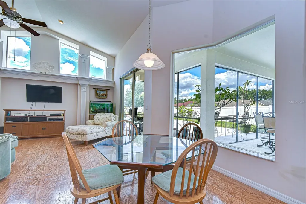 2833 Mossy Timber Trail Valrico FL 33596
