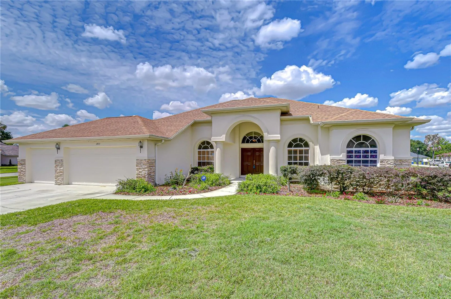 2833 Mossy Timber Trail Valrico FL 33596