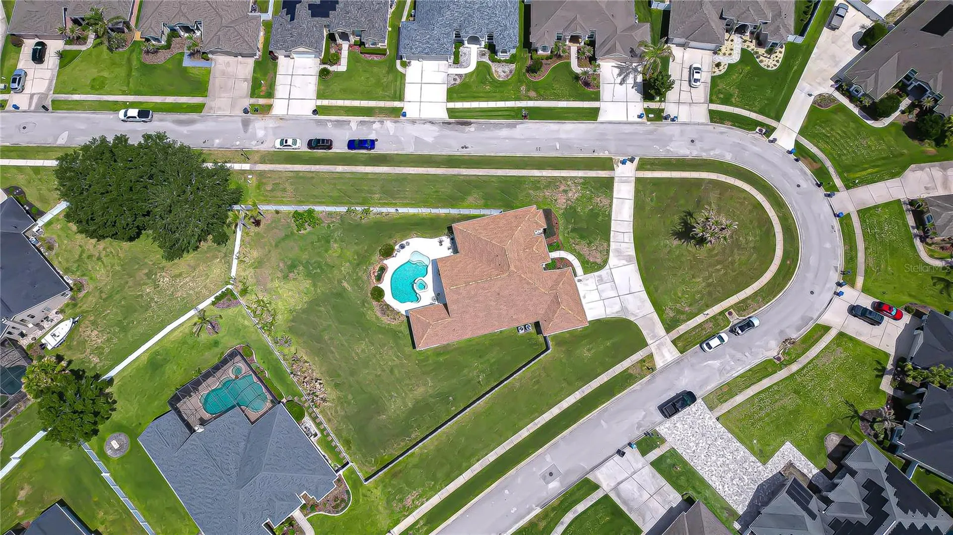 2833 Mossy Timber Trail Valrico FL 33596
