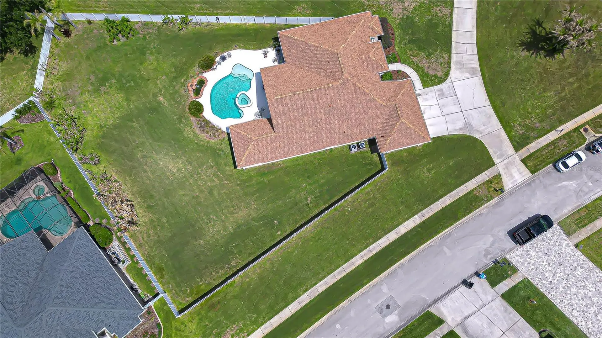 2833 Mossy Timber Trail Valrico FL 33596
