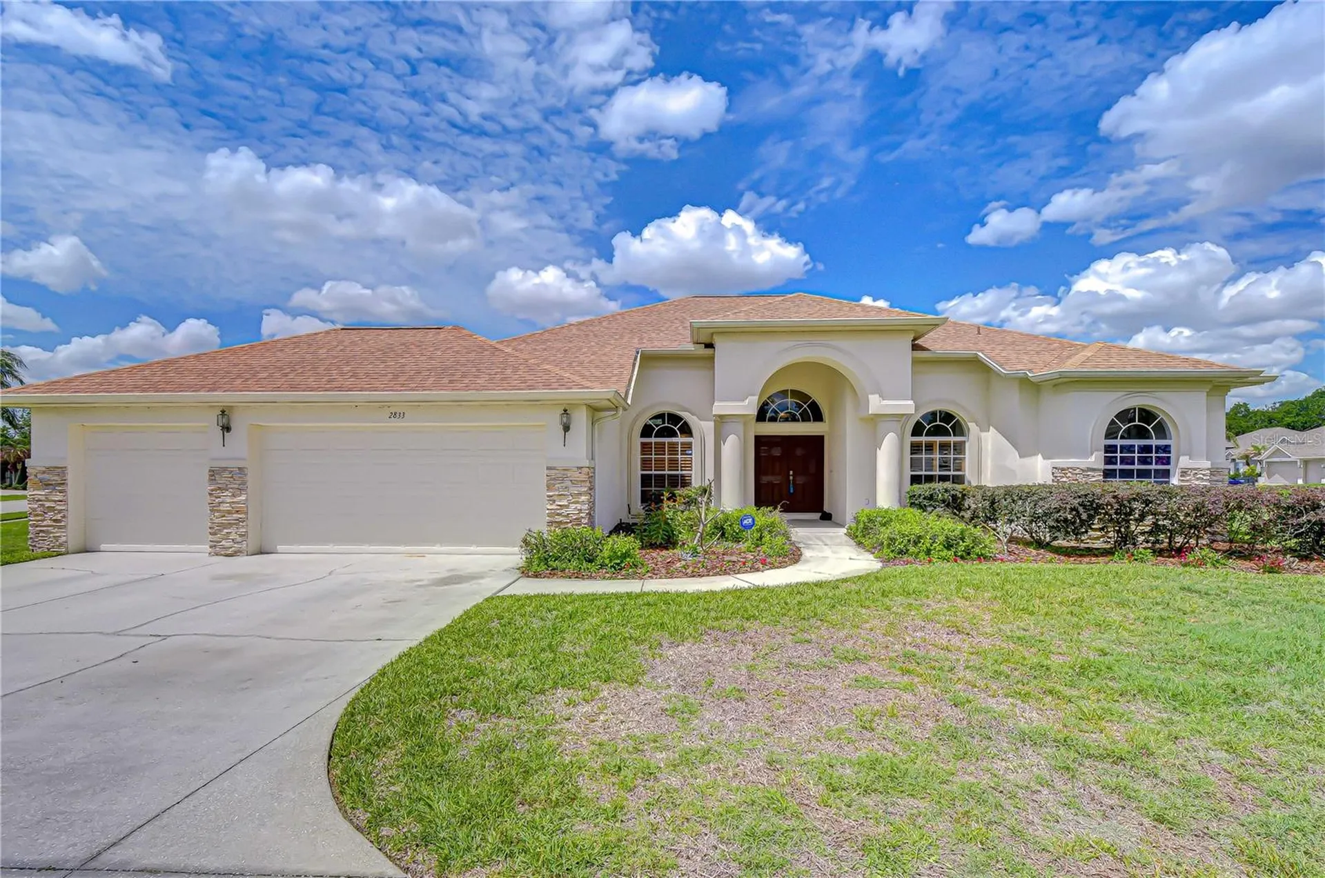 2833 Mossy Timber Trail Valrico FL 33596