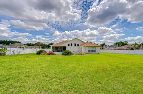 2833 Mossy Timber Trail Valrico FL 33596
