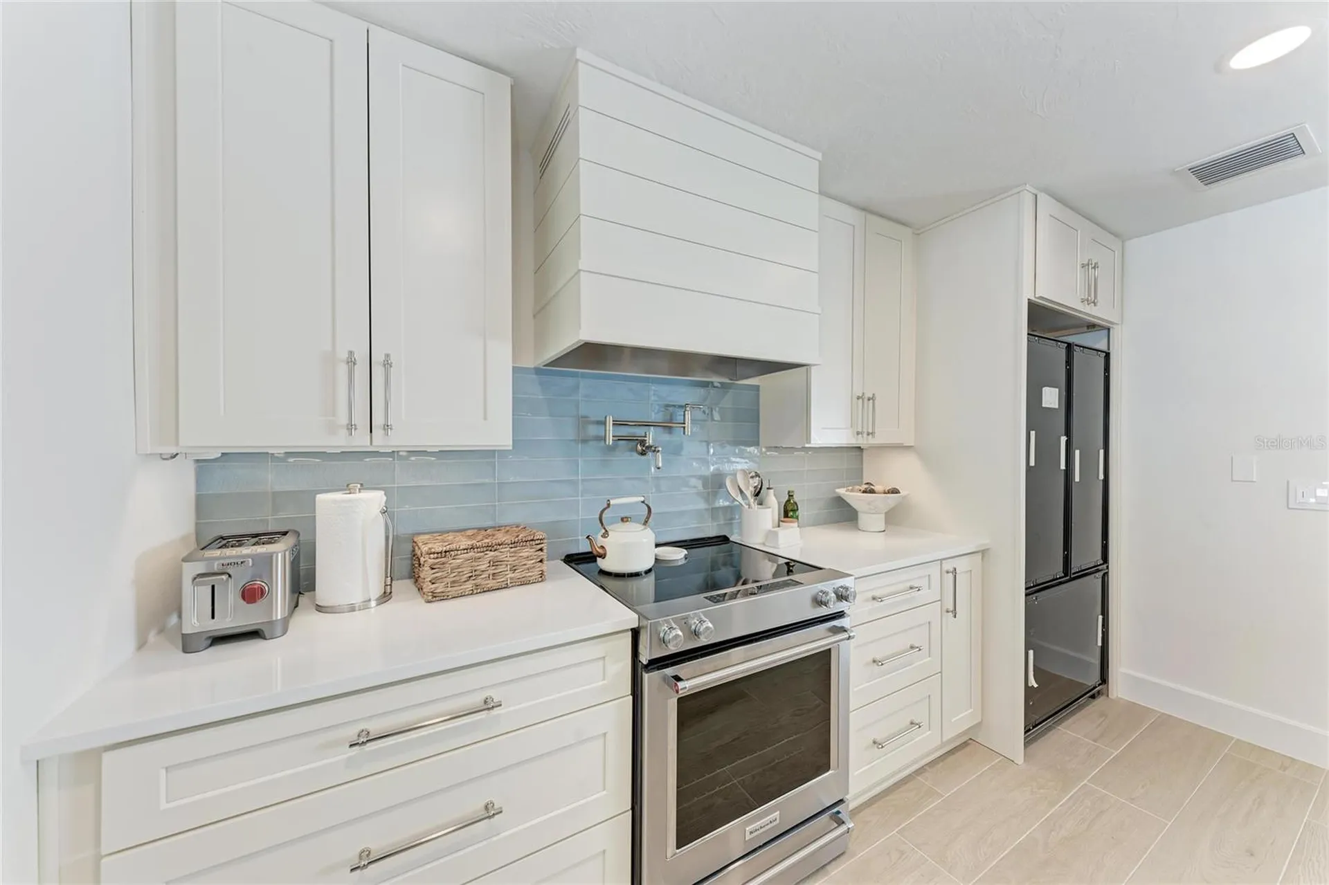 431 Island Circle Sarasota FL 34242