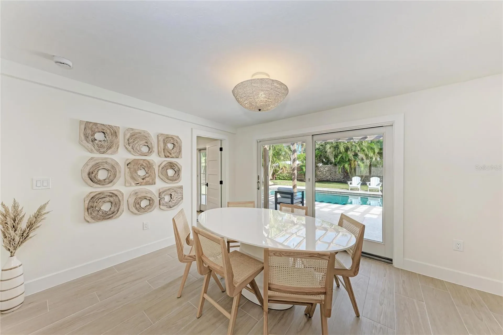 431 Island Circle Sarasota FL 34242