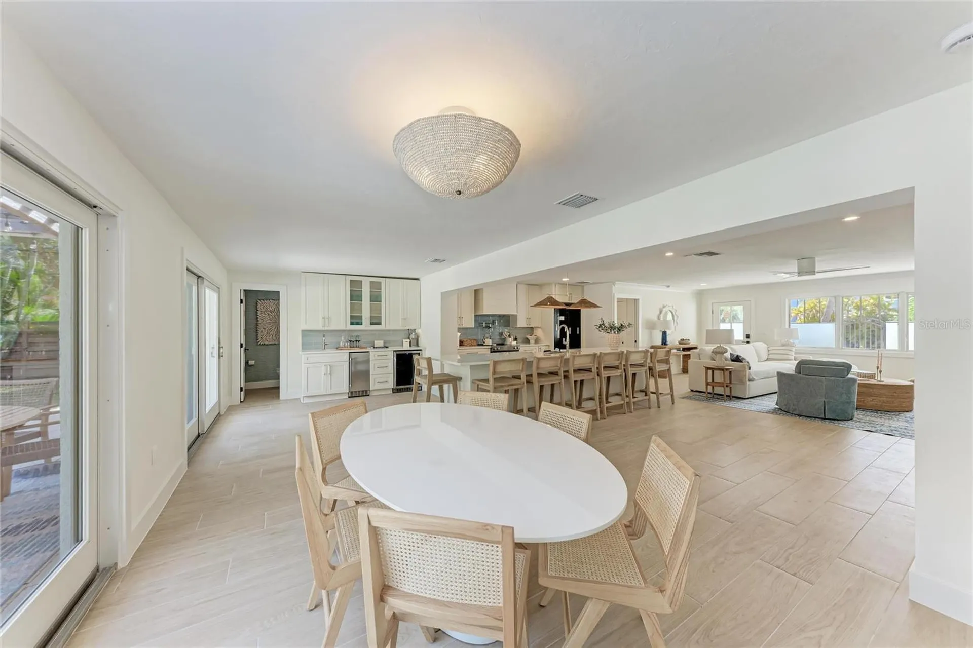 431 Island Circle Sarasota FL 34242