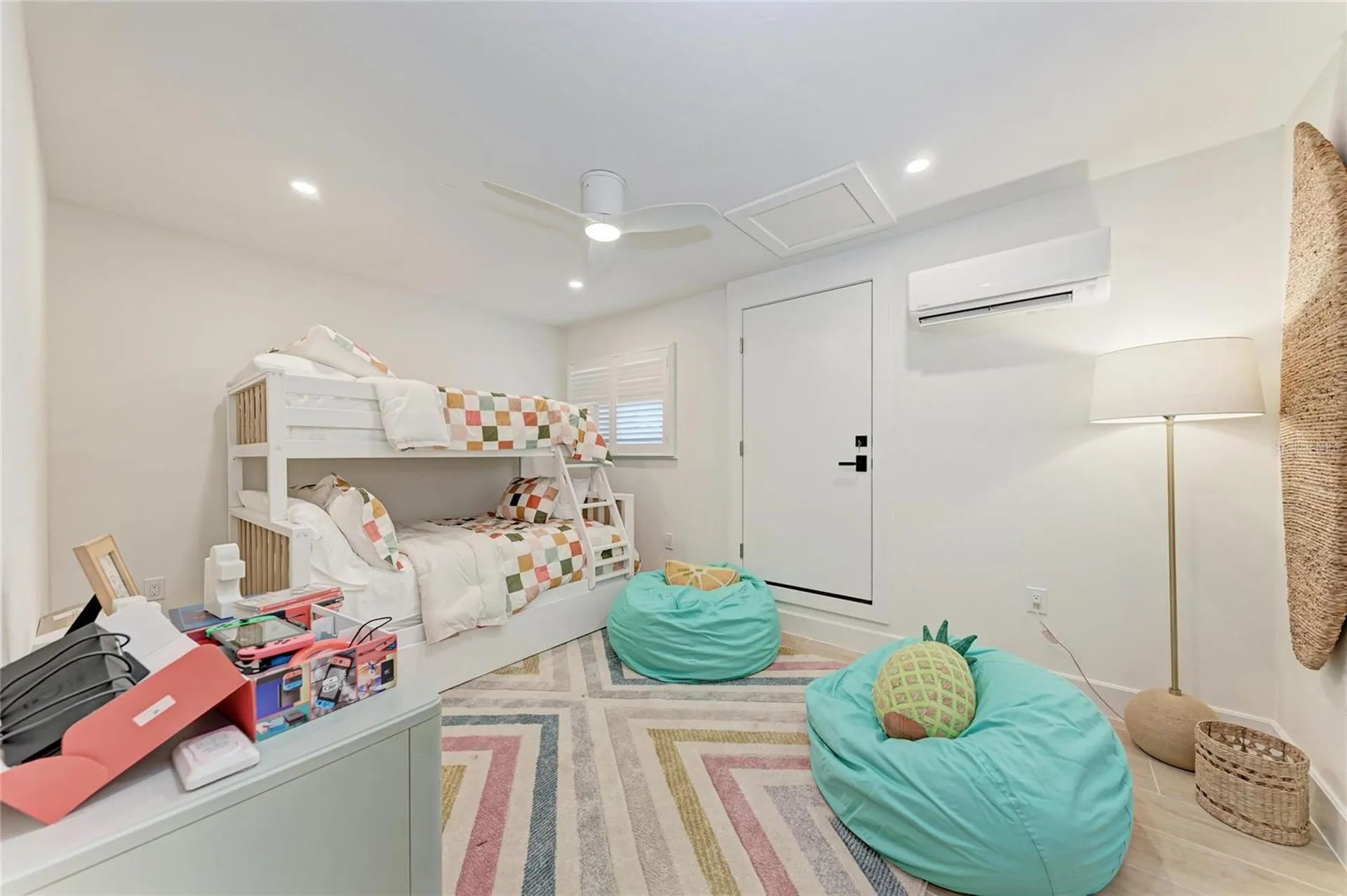 431 Island Circle Sarasota FL 34242